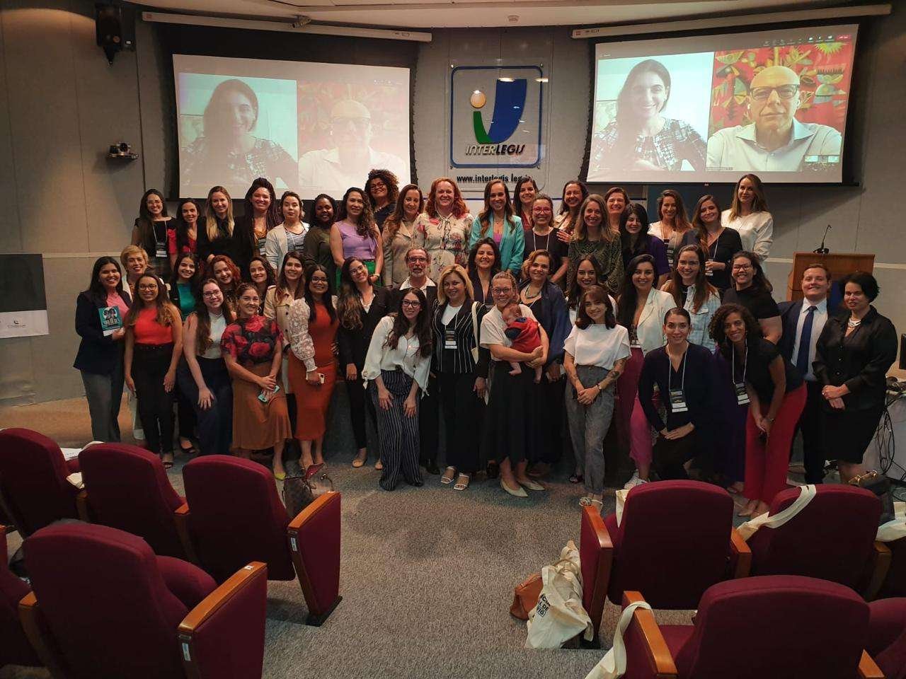 Mulheres liderando o futuro: conferência internacional discute equidade de gênero e oportunidades em RIG